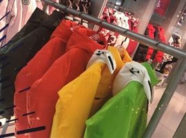 服裝產(chǎn)業(yè)進(jìn)入“冰河期” 中國市場(chǎng)成主要銷(xiāo)路？